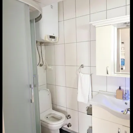 Afife Apart, Kusadasi,denize Ve Plaja Sifir