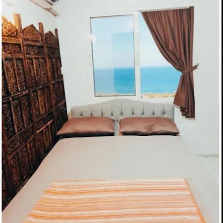 Beachfront & Panoramic Views In Апартаменты