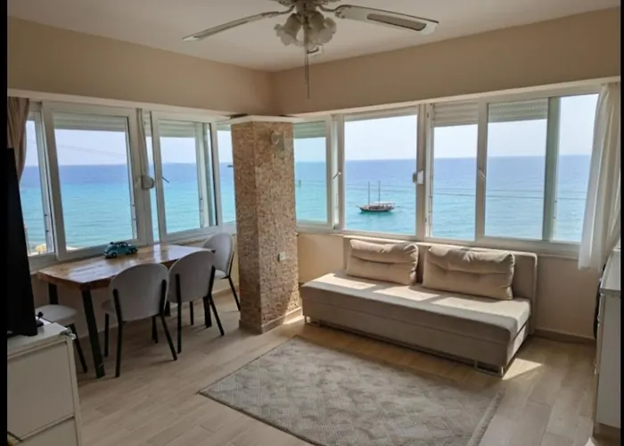 Beachfront & Panoramic Views In Кушадасы