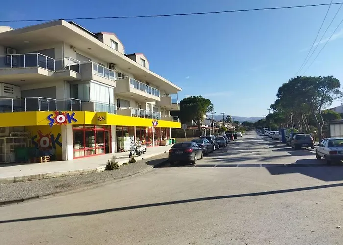 Beachfront & Panoramic Views In Apartamento Kusadası