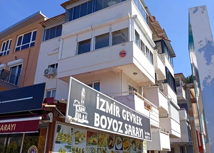 Beachfront & Panoramic Views In Apartamento Kusadası