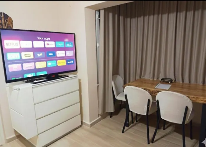 Beachfront & Panoramic Views In *