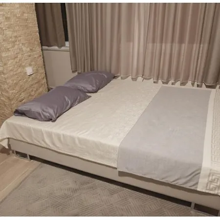 شقة Afife Apart, Kusadasi,denize Ve Plaja Sifir *